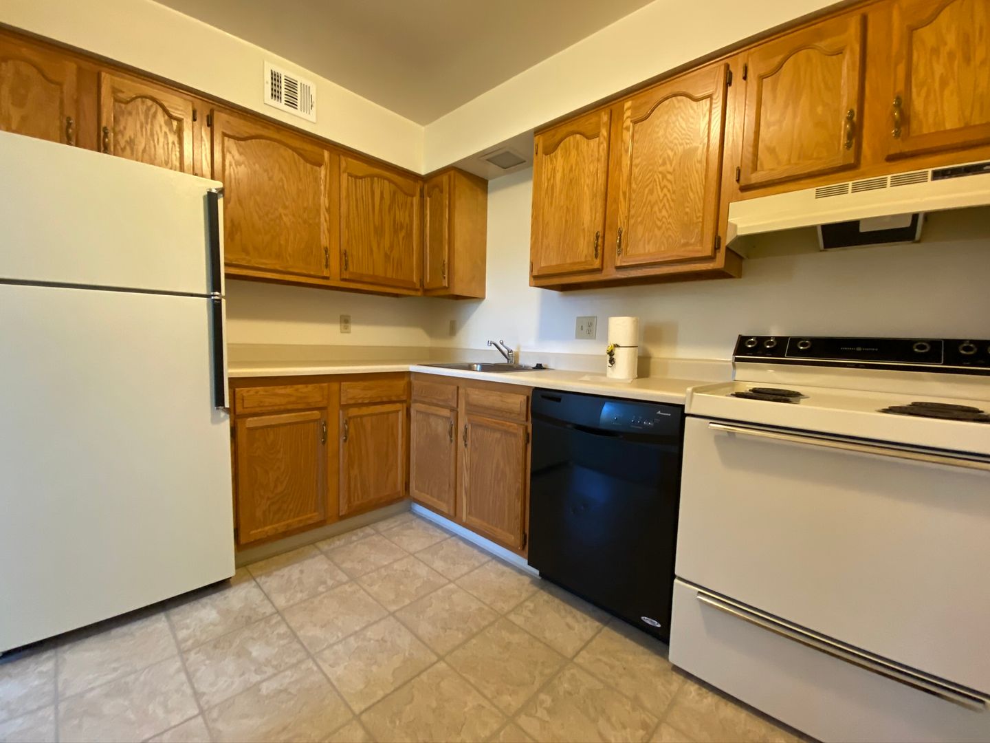Pittsburgh Apartment: 506 Bellwood Drive
