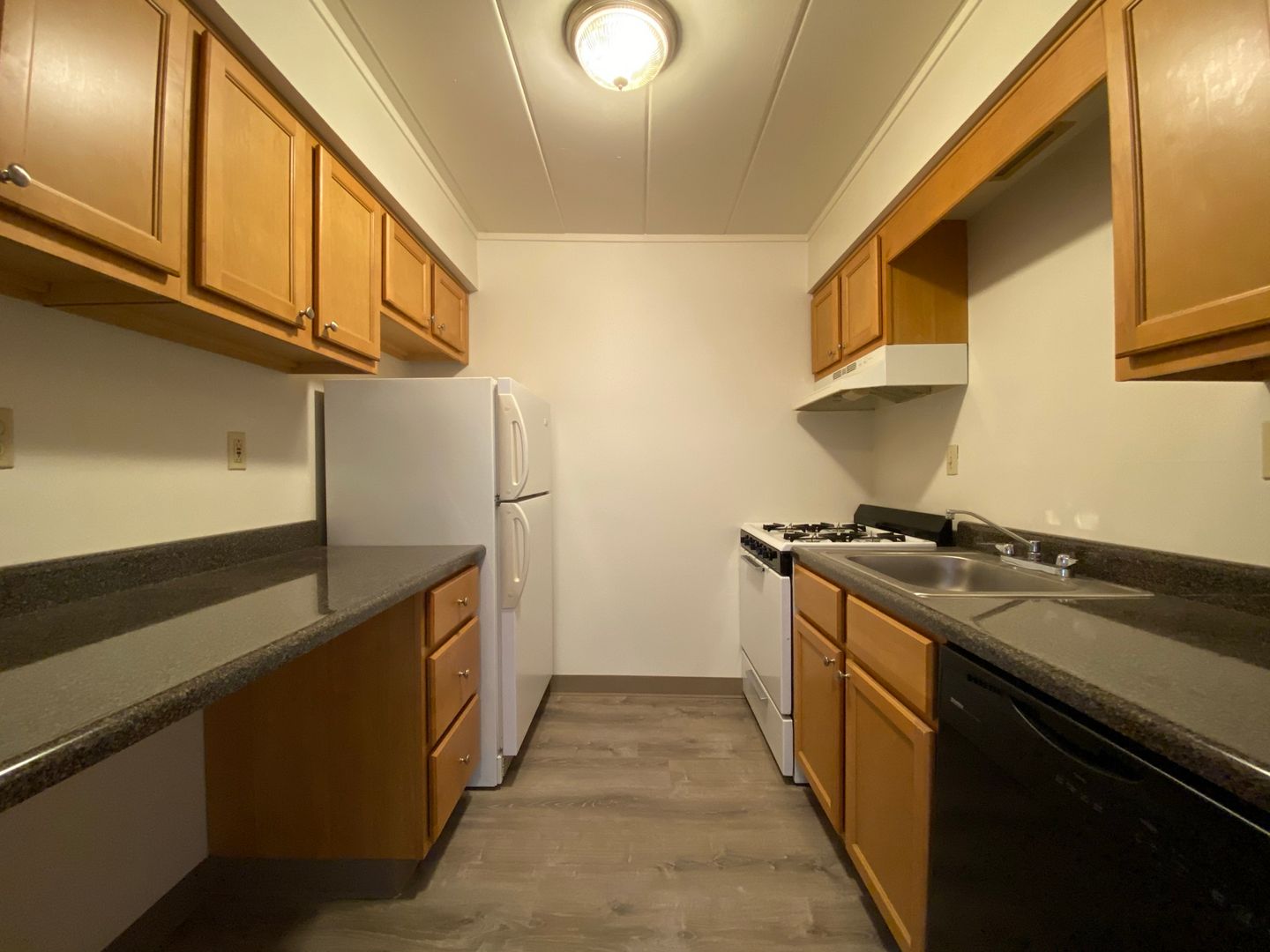 Pittsburgh Apartment: 650 Center Road