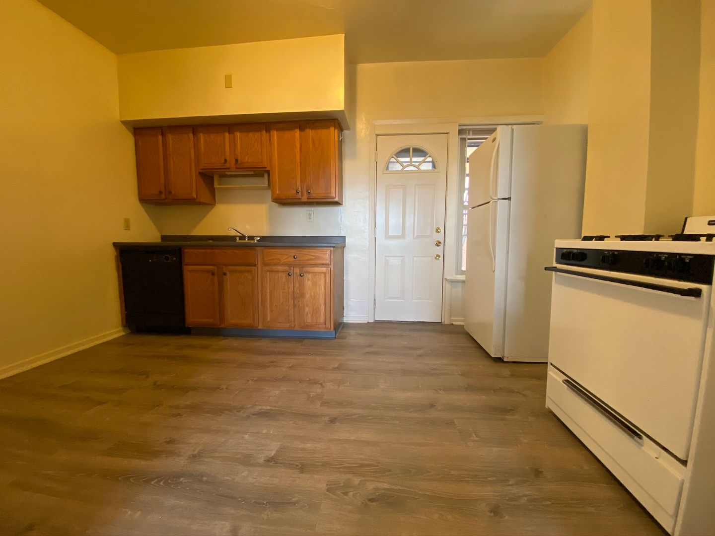 Pittsburgh Apartment: 5806 Ellsworth Avenue