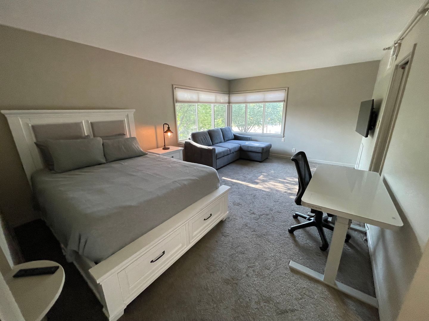 Sioux Falls Apartment: 217 S Spring Ave