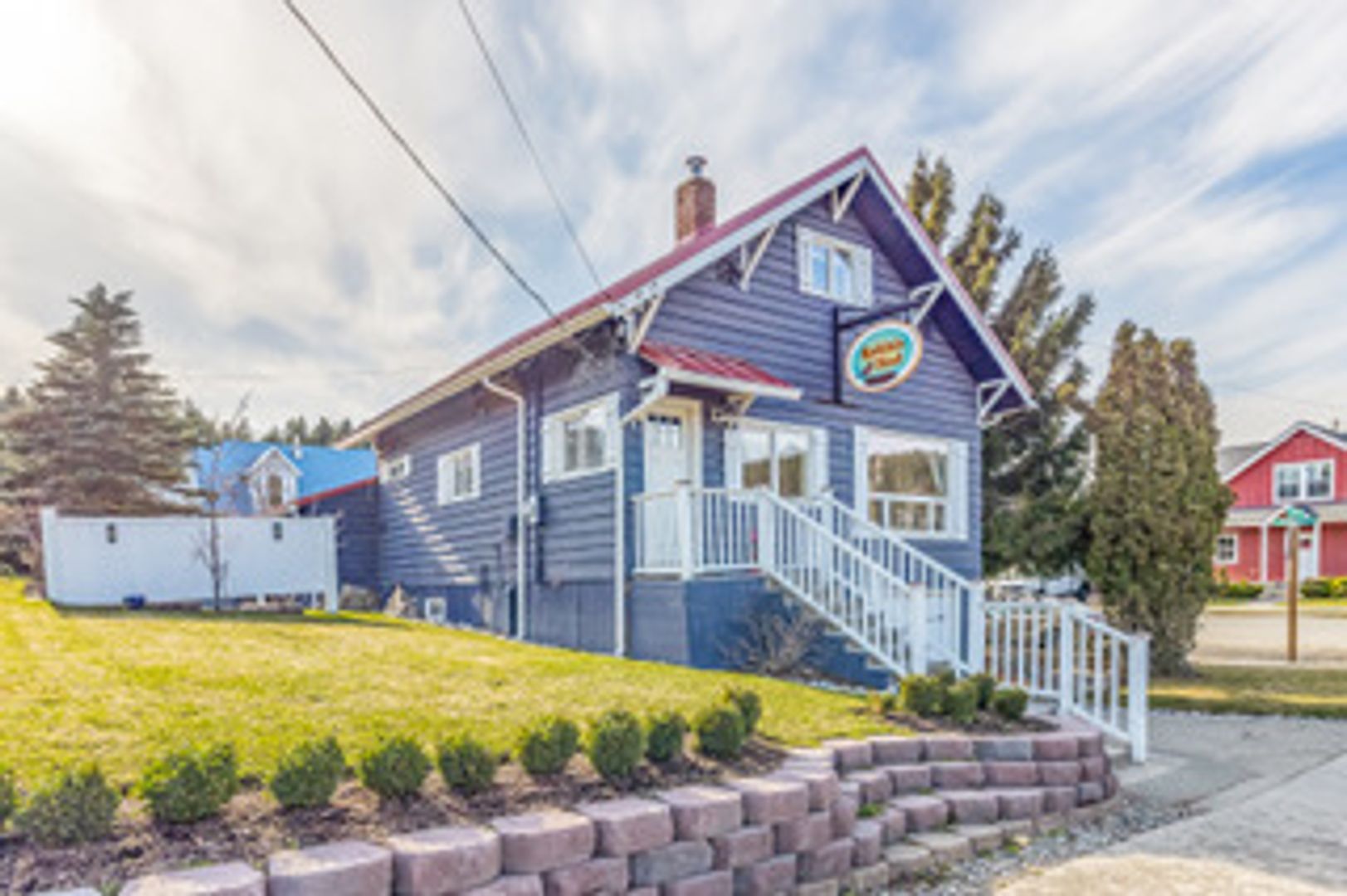 Roslyn House: 300 S 1st Street