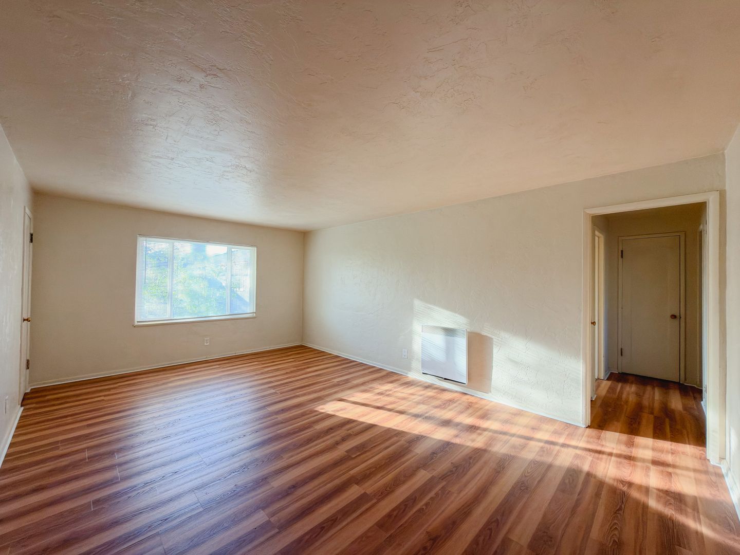 The Dalles Apartment: 300 W. 4th