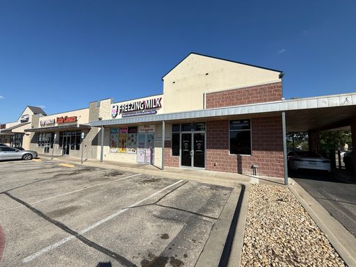 End-Cap Drive-Thru Suite – Prime Clear Creek Location Near Hospital & Texas A&M – photo 1