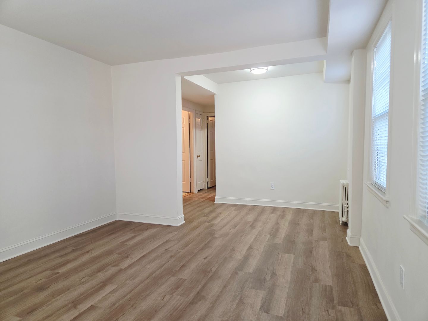 Alexandria Apartment: 200 E. Glendale Avenue