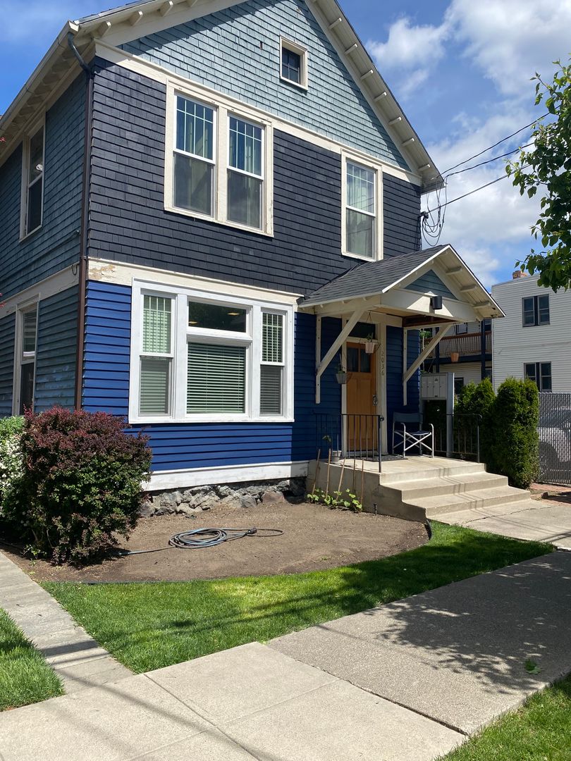 Spokane Apartment: 2036 W. Riverside Ave.