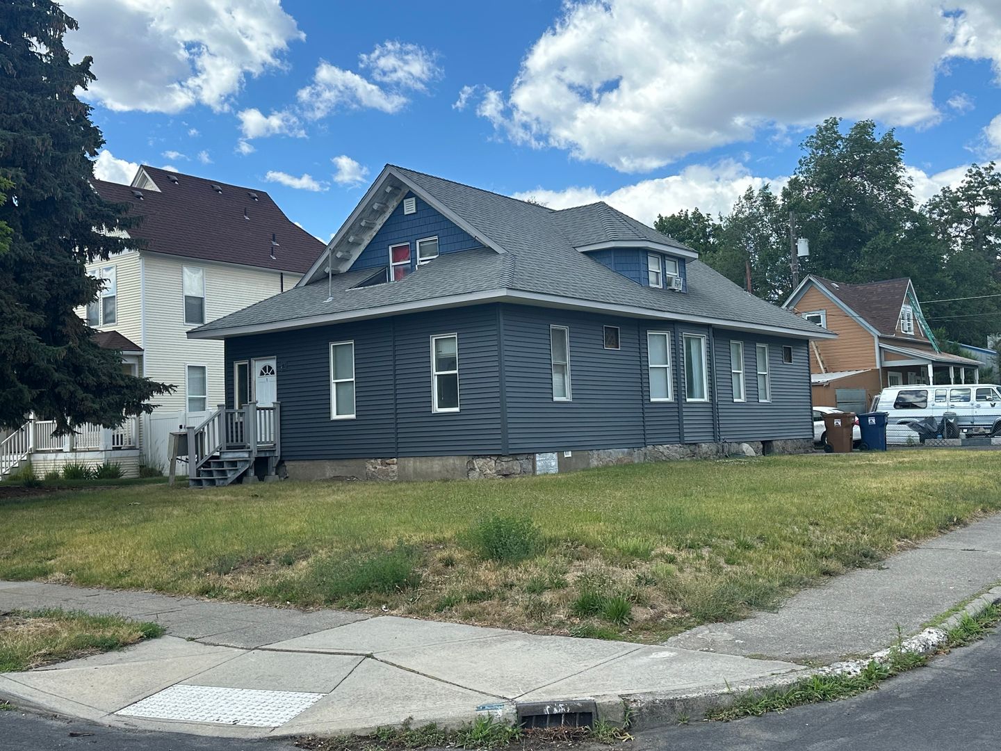 Spokane Apartment: 735 E Nora Ave.