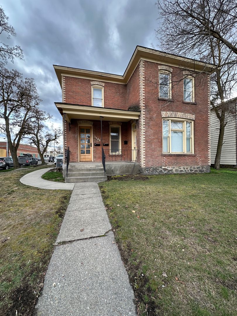 Spokane Apartment: 1403 W. Boone Ave.