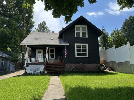Move In Ready Perry District 1+ Bedroom with Bonus Room – photo 1
