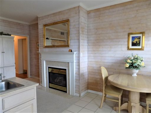 Maharishi Vastu Extended Stay One Bedroom Apartment