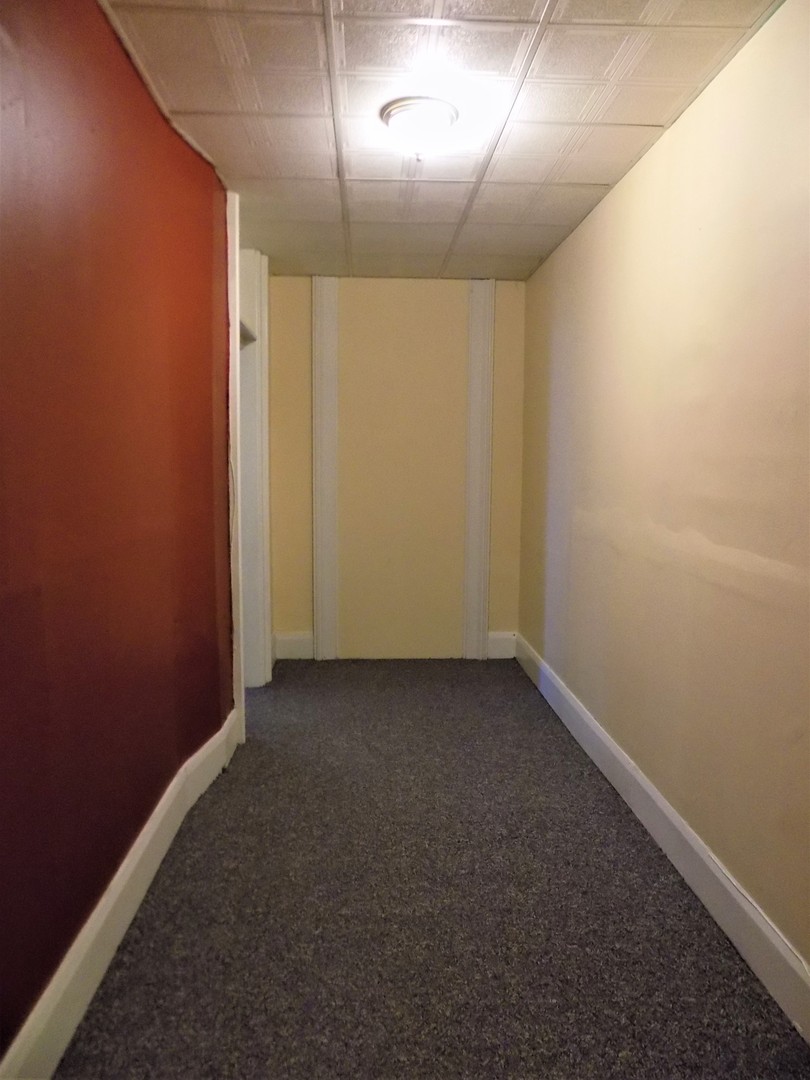 Fairfield Apartment: 56 East Burlington