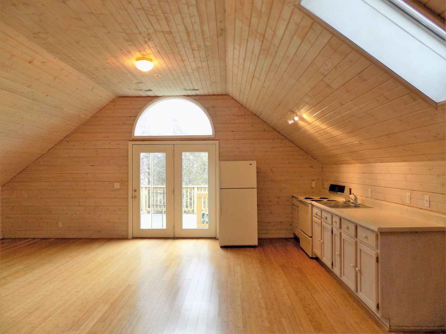 Fairfield Apartment: 1851 St. Francis Court
