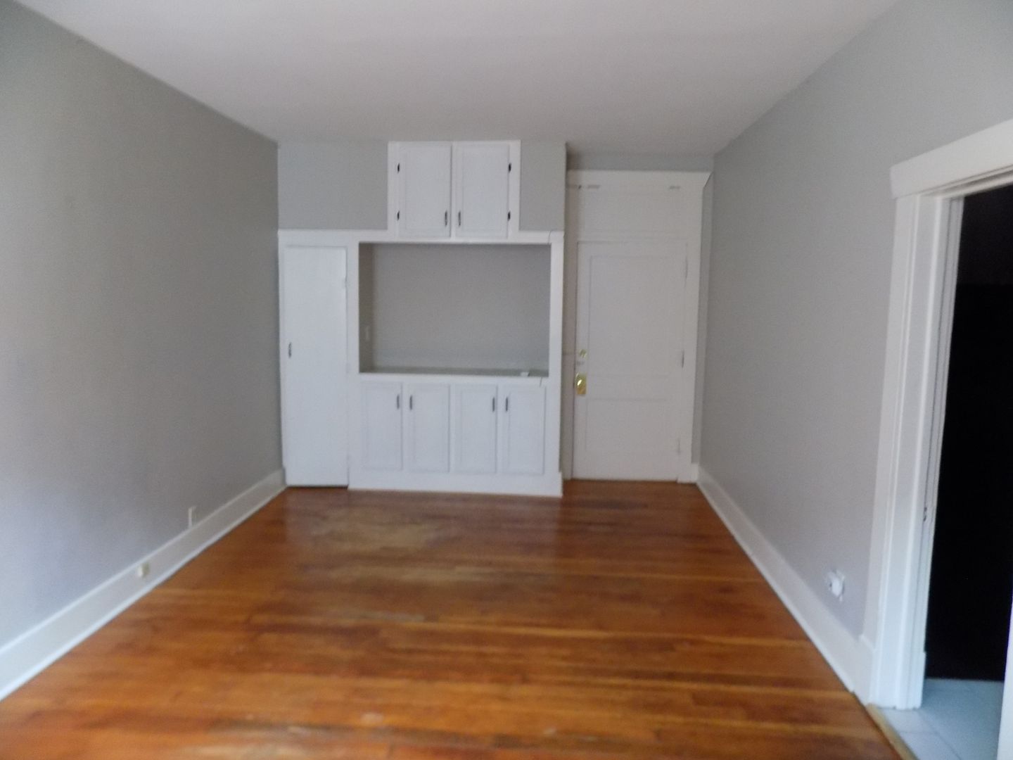 Fairfield Apartment: 115 North Main St.