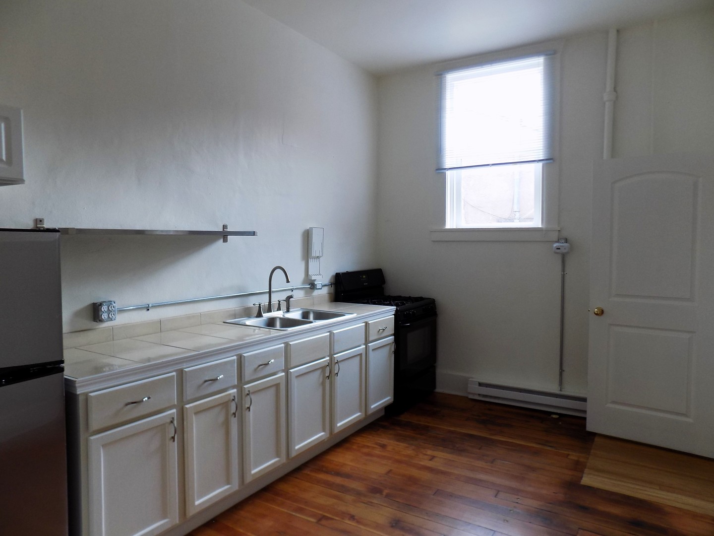 Fairfield Apartment: 115 North Main St.