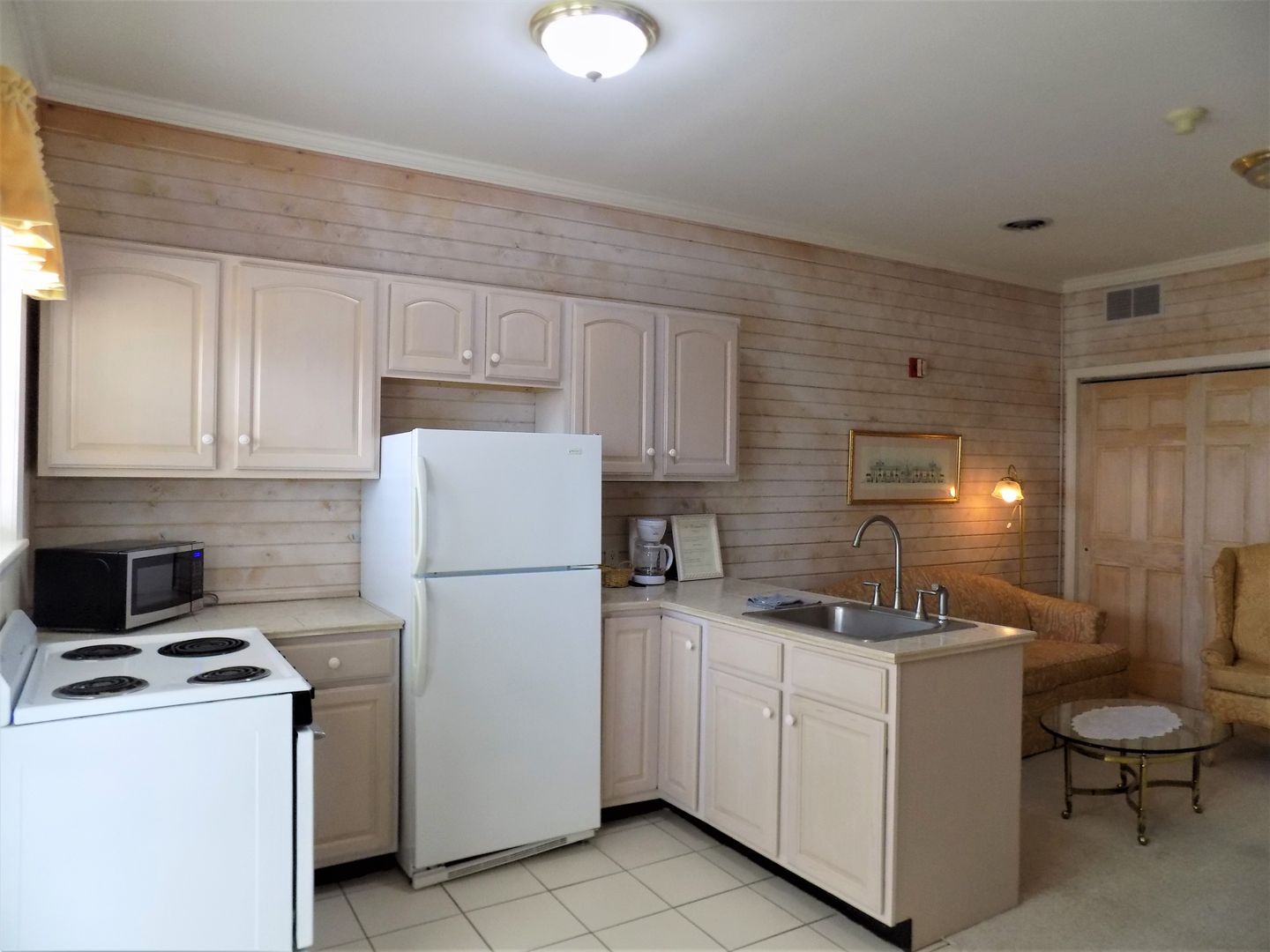 Fairfield Apartment: 1702 Rukmapura Park