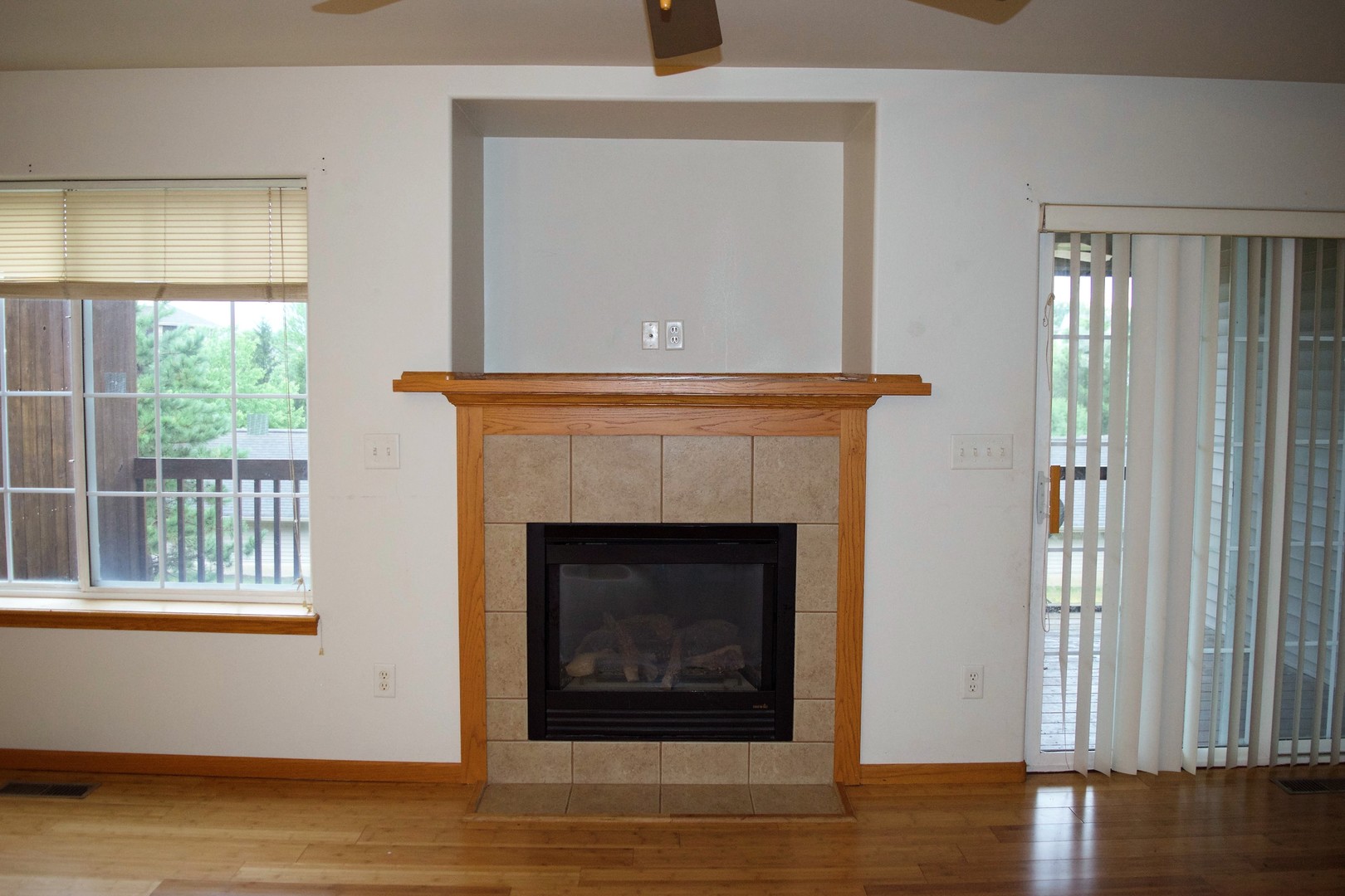 Iowa City House: 4421 East Court Street