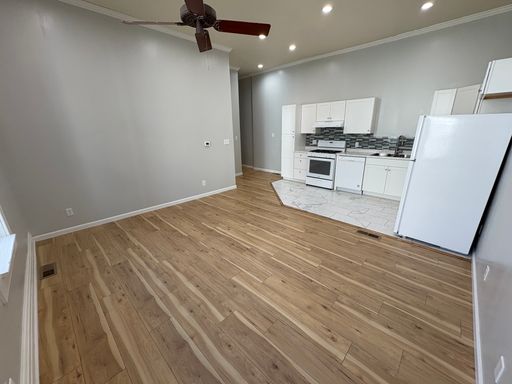 Beautiful New 2 Bedroom / 1 Bathroom