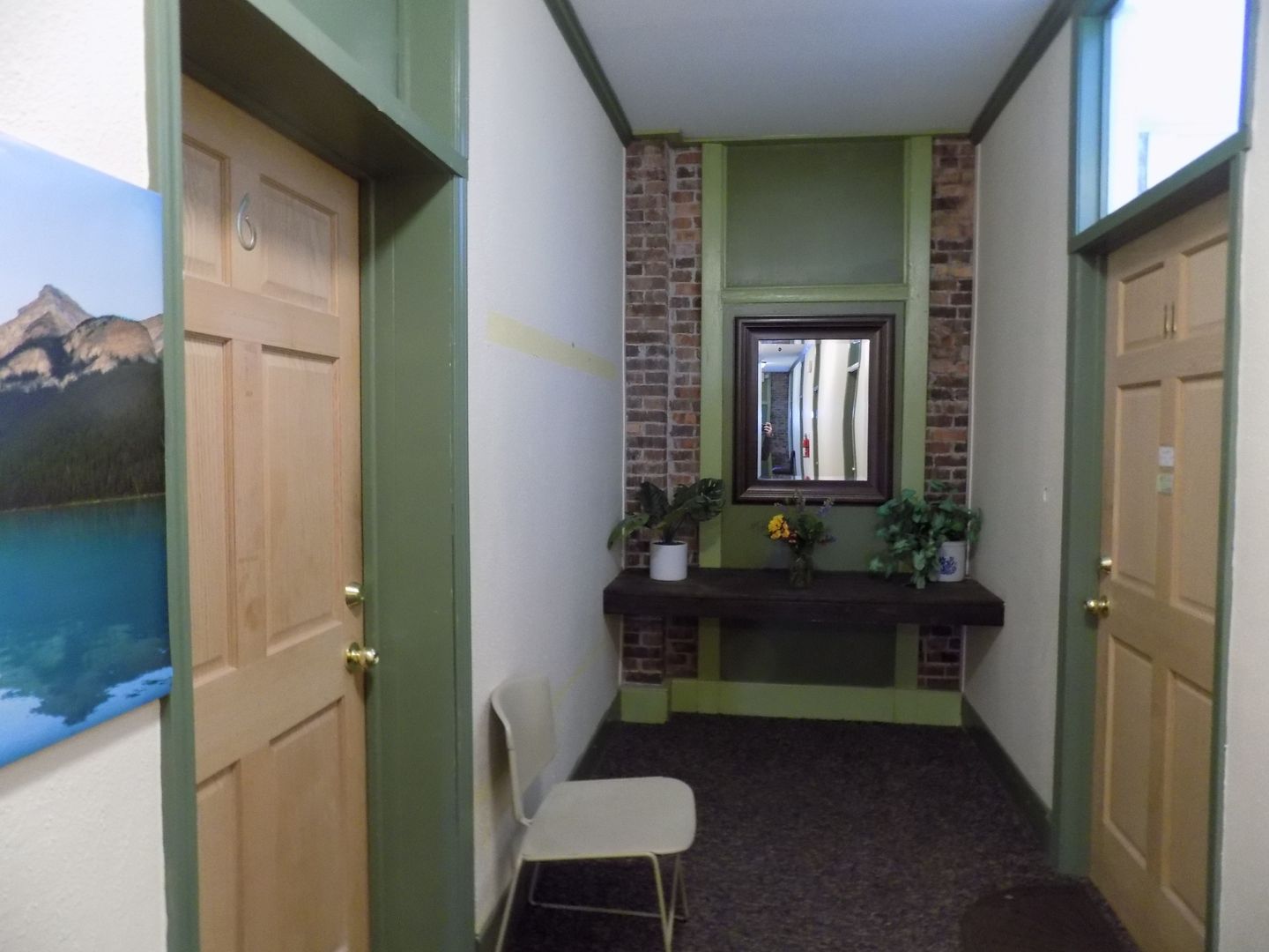 Fairfield Apartment: 121 West Broadway