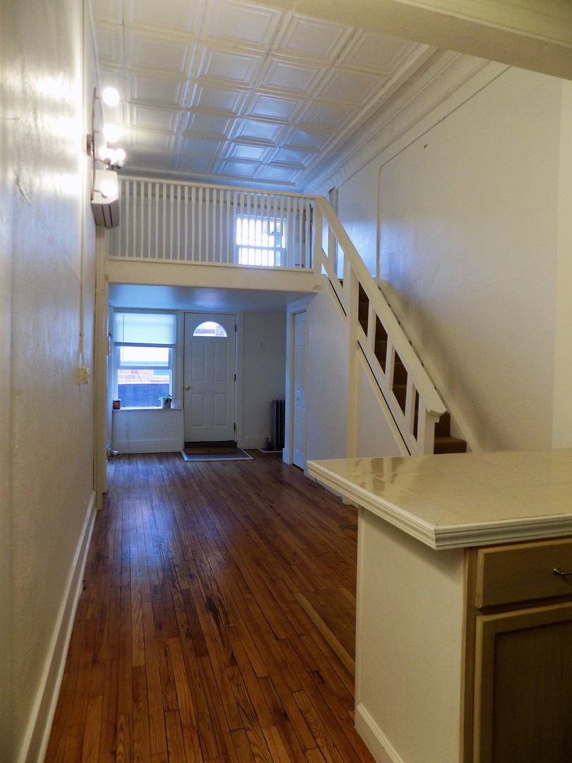 Fairfield Apartment: 115 North Main St.