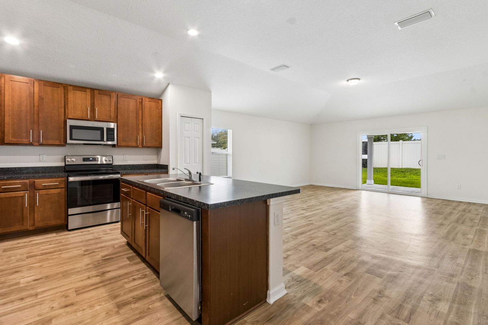 96487 Granite Trail 8 of 32