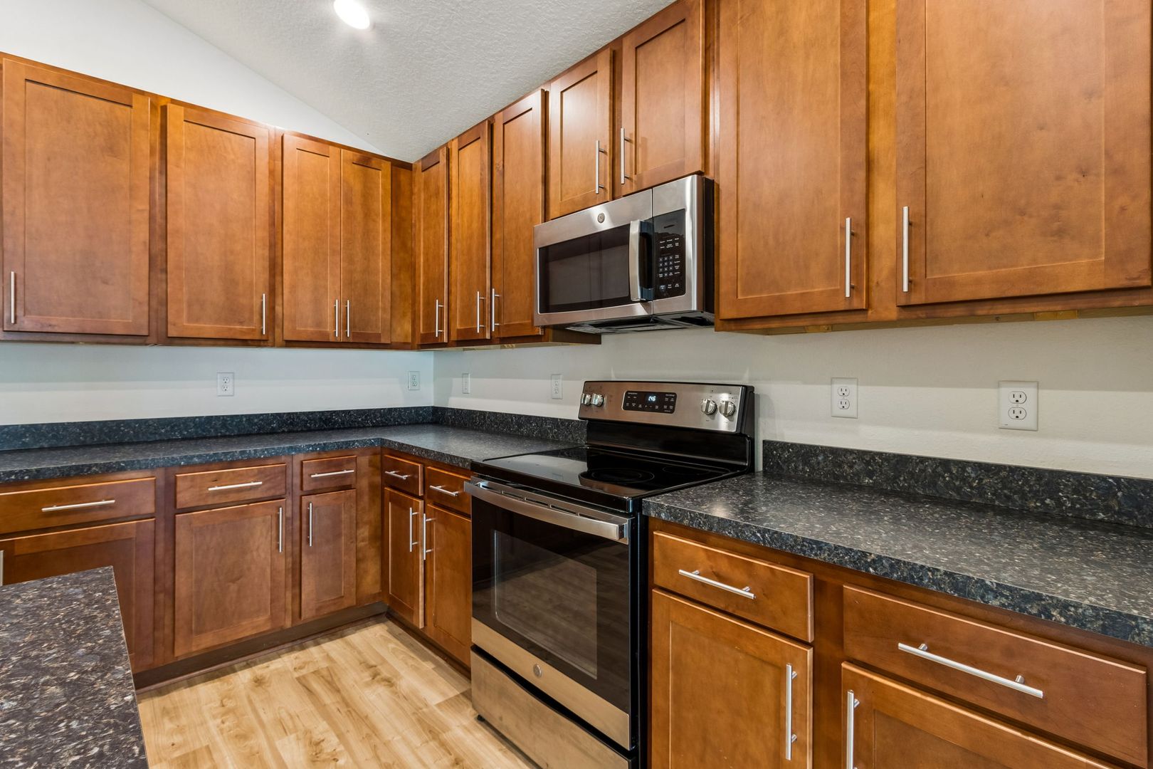 96487 Granite Trail 10 of 32
