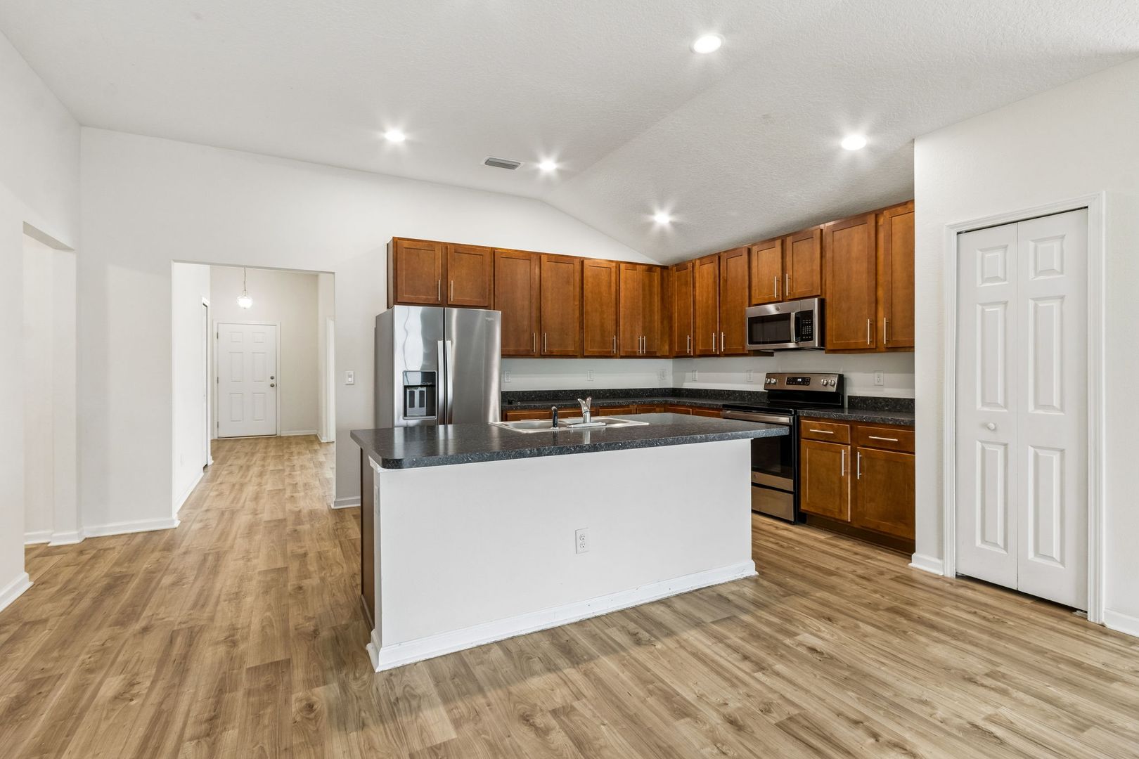 96487 Granite Trail 9 of 32