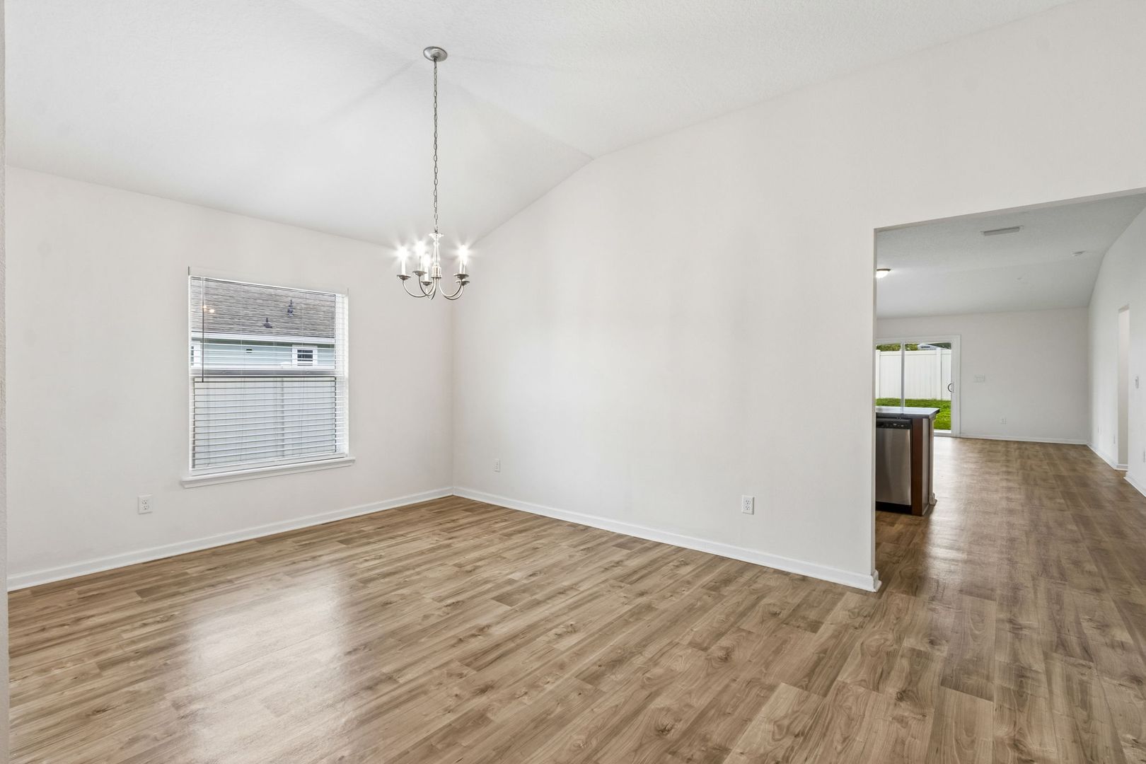 96487 Granite Trail 7 of 32