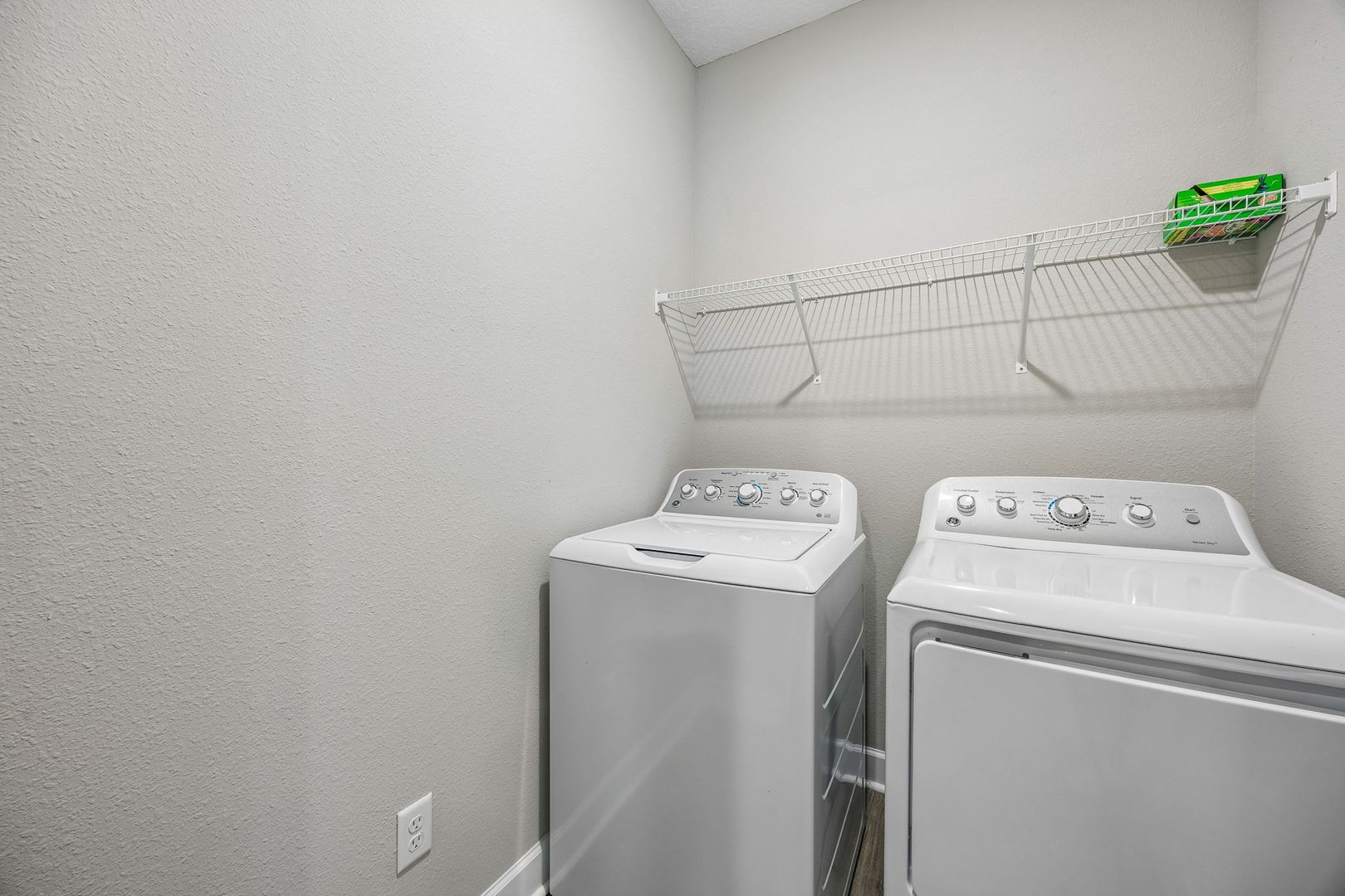 Laundry room at 75565 Blackbird Dr