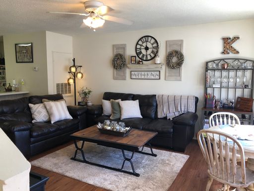 Two Bedroom Townhome (upstairs), one available January 1, 2027 Across the street from UGA Veterinary Teaching Hospital – photo 1