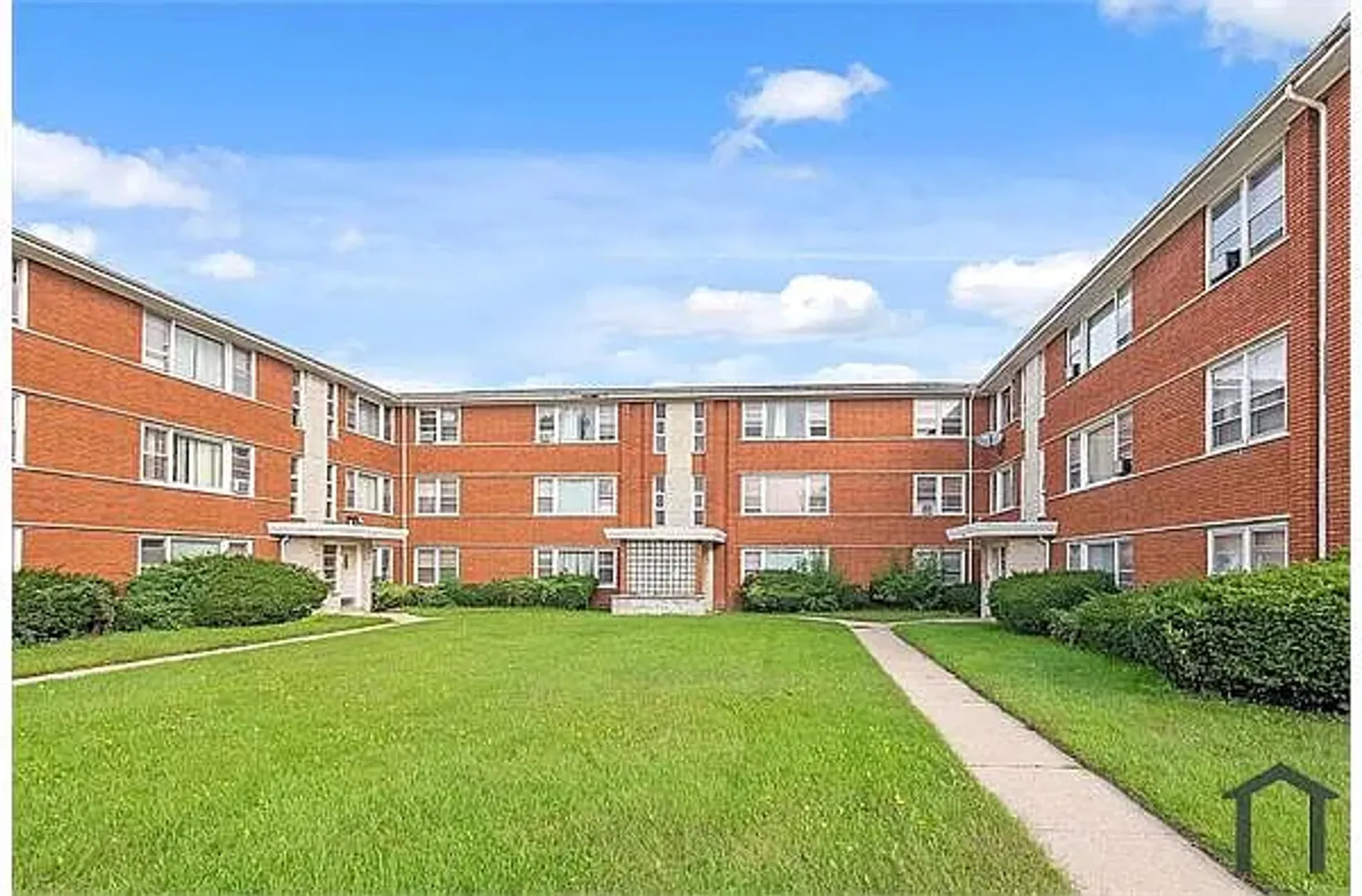 Chicago Apartment: 2830-42 W 87th St