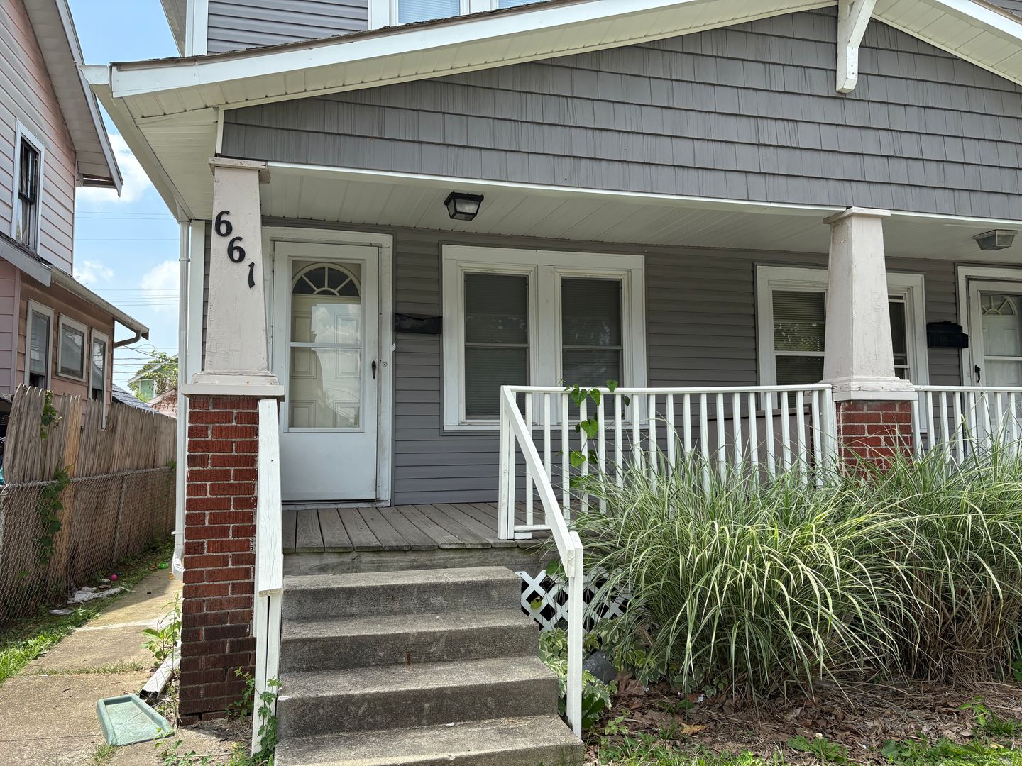 Columbus Apartment: 659-661 Hanford St.