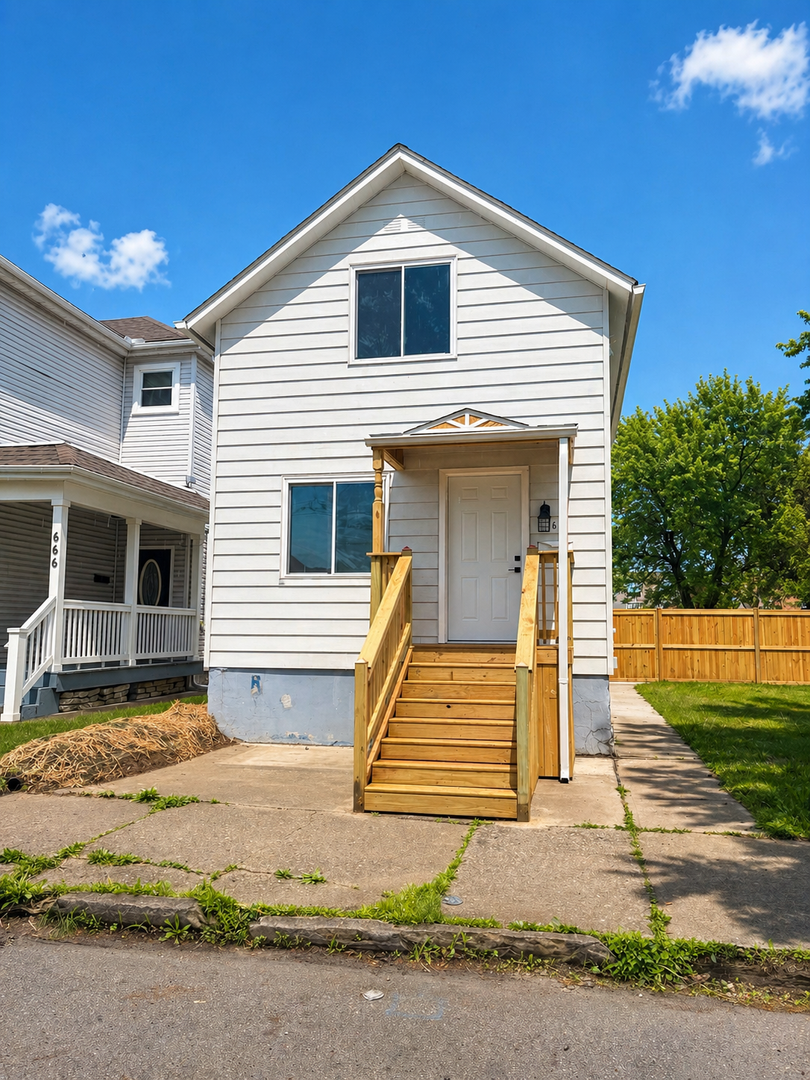 Columbus House: 668 Wager St.