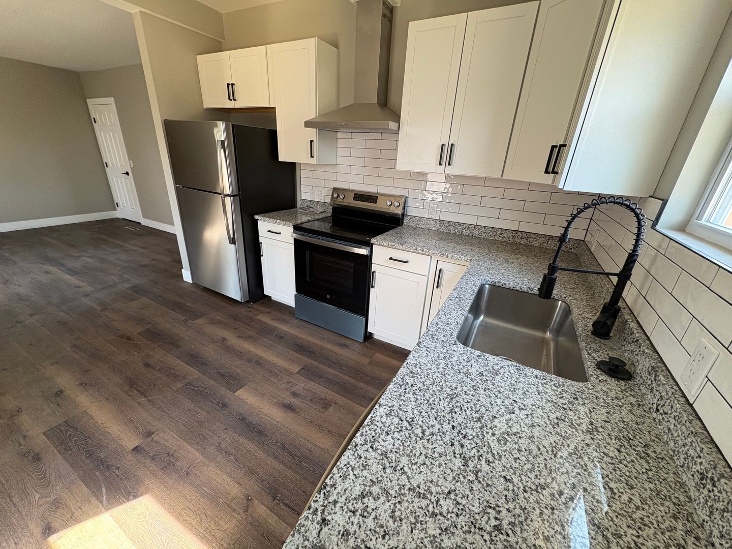 Columbus House: 668 Wager St.