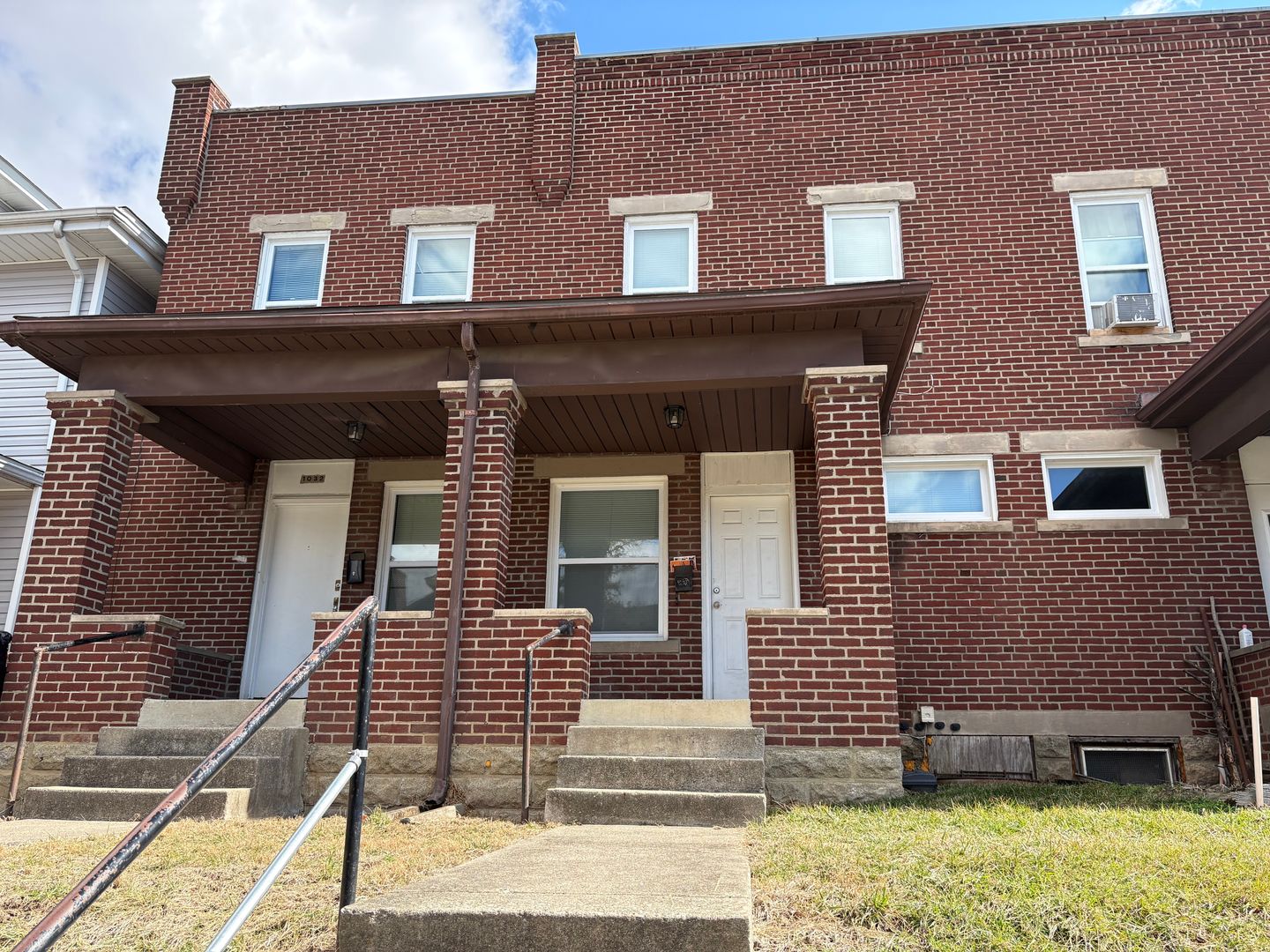 Columbus Apartment: 1032-1038 Wilson Avenue