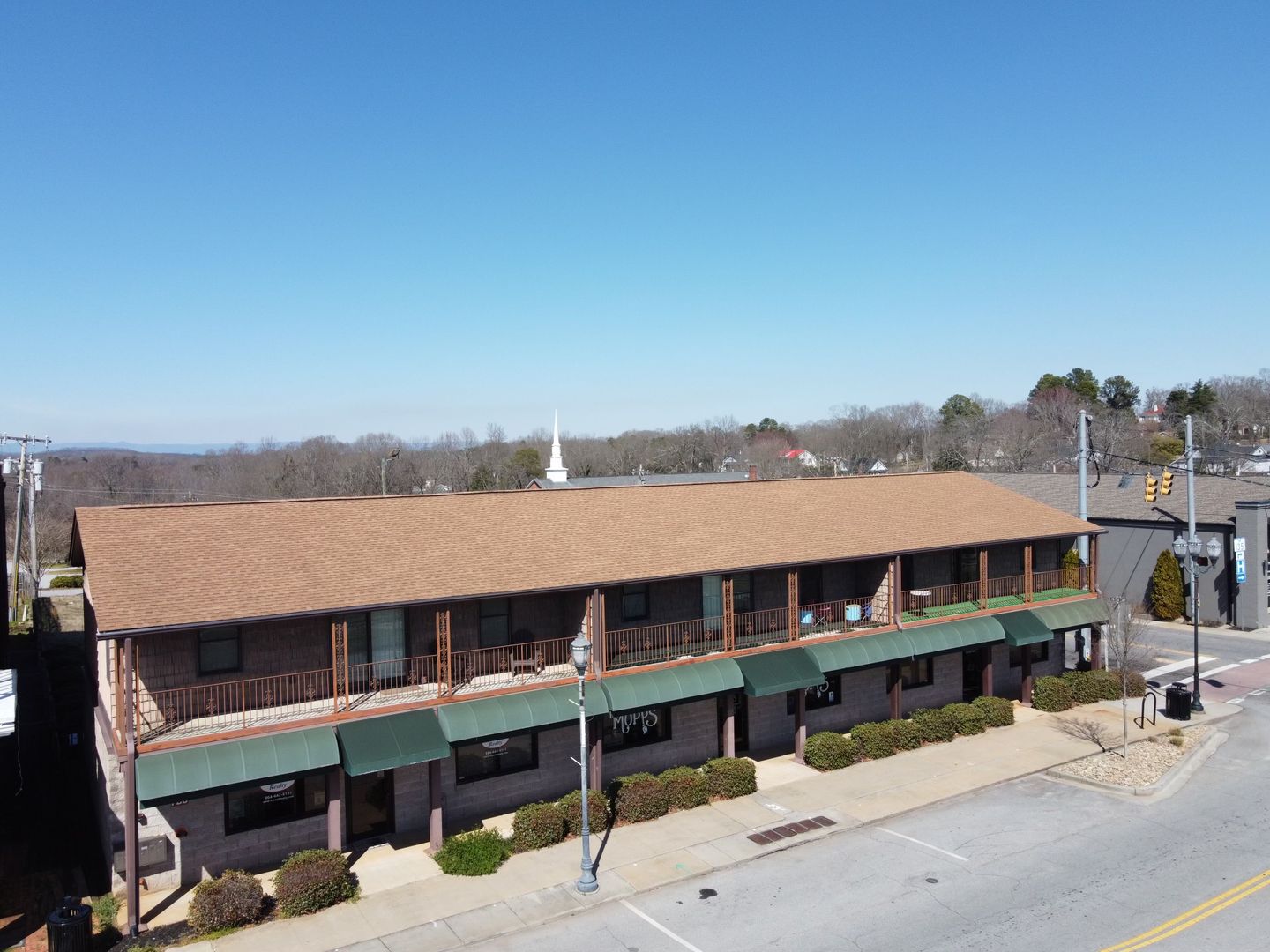 Easley Apartment: 100 Northwest Main Street