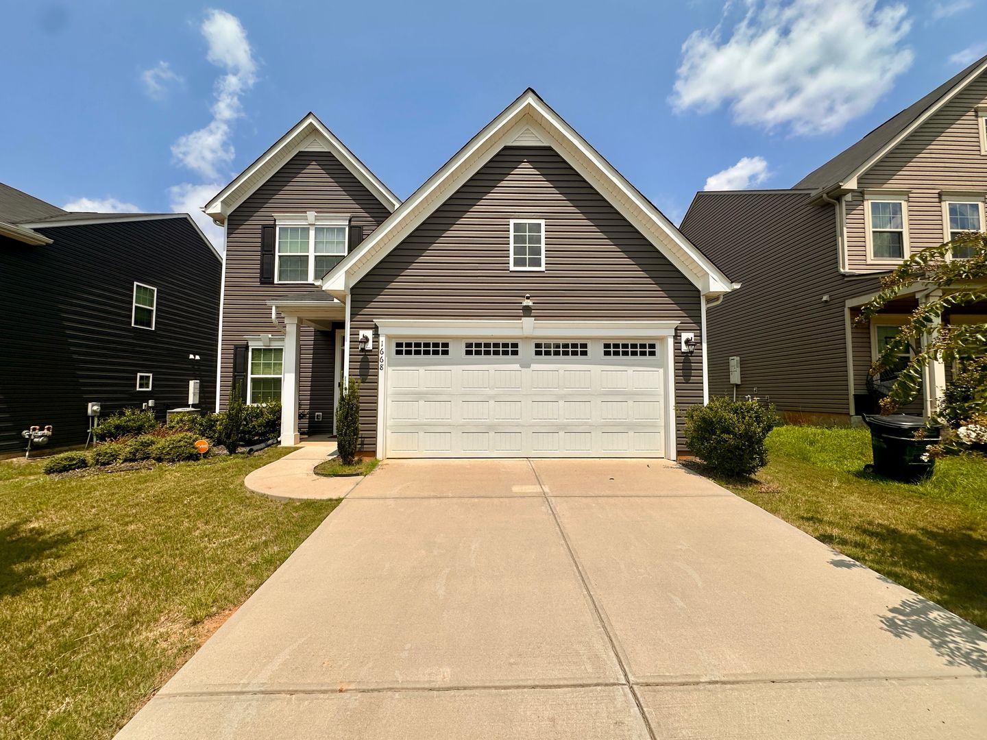 Moore House: 1668 Burtonwood Drive