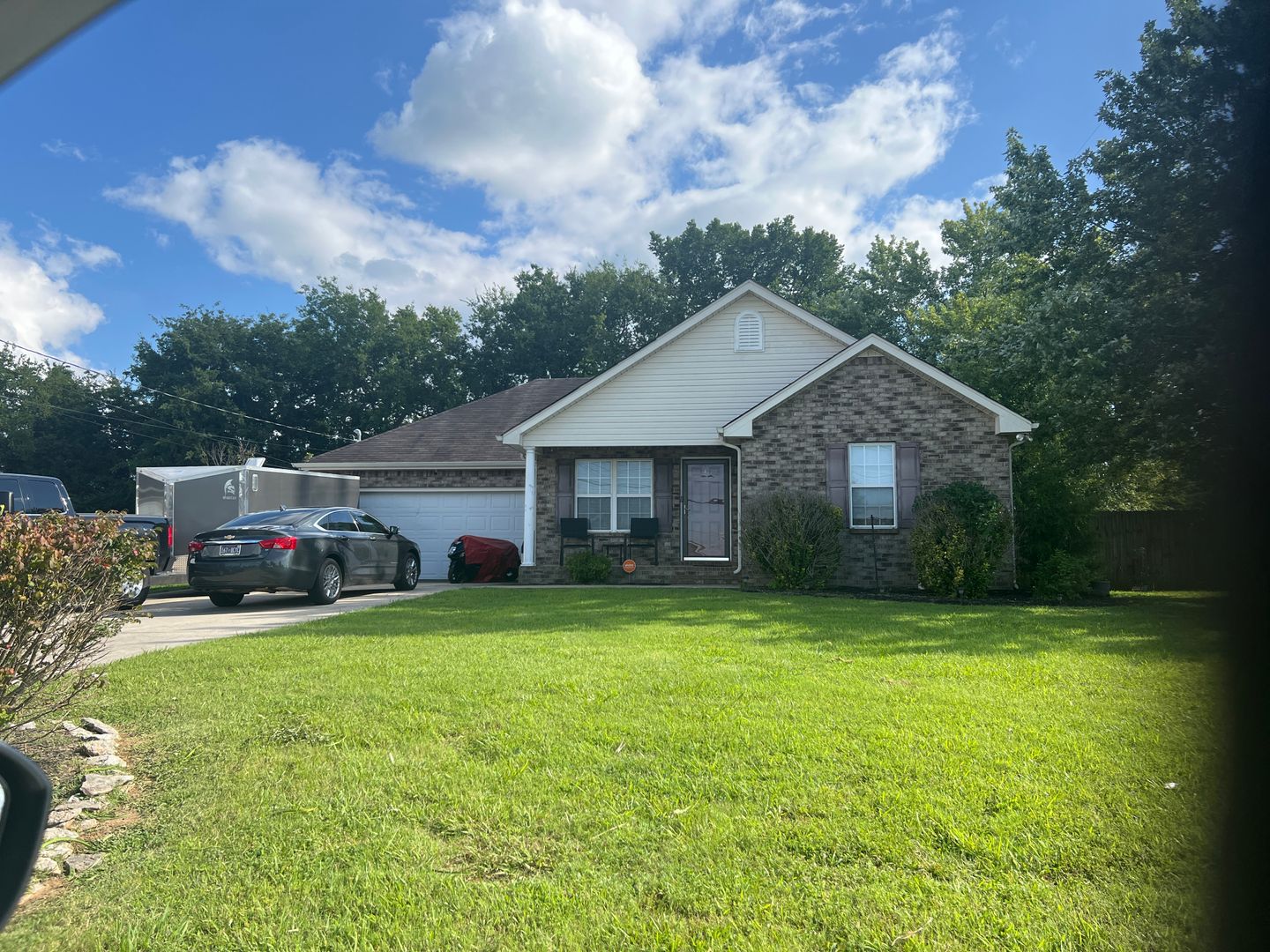 Christiana House: 2912 Cliffside DR