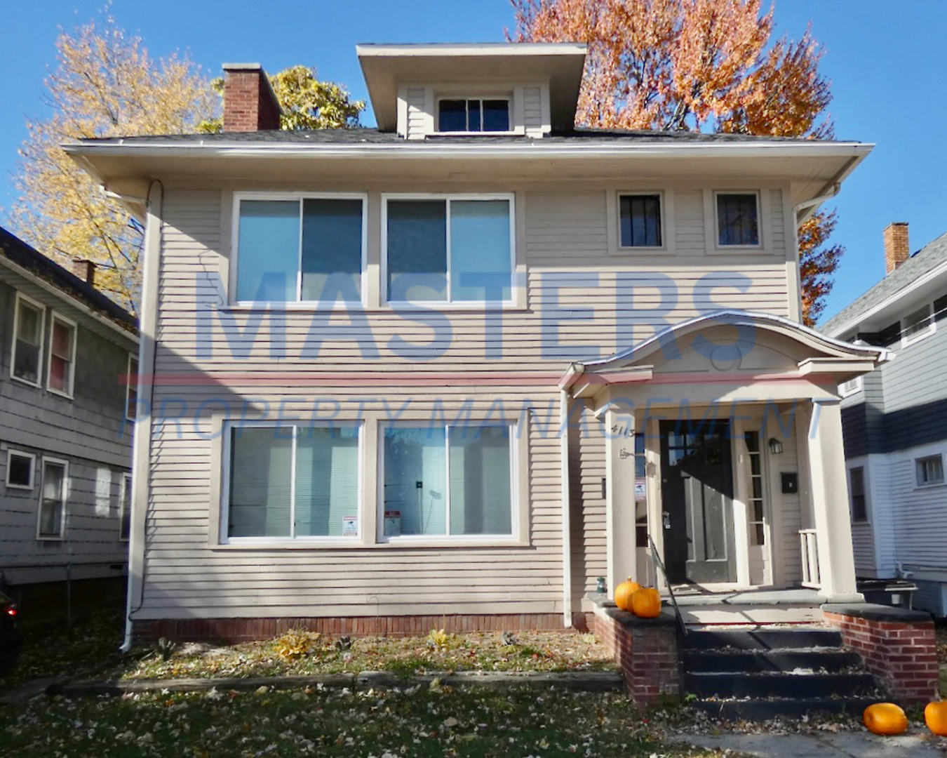 Toledo Apartment: 4113 N Lockwood Ave