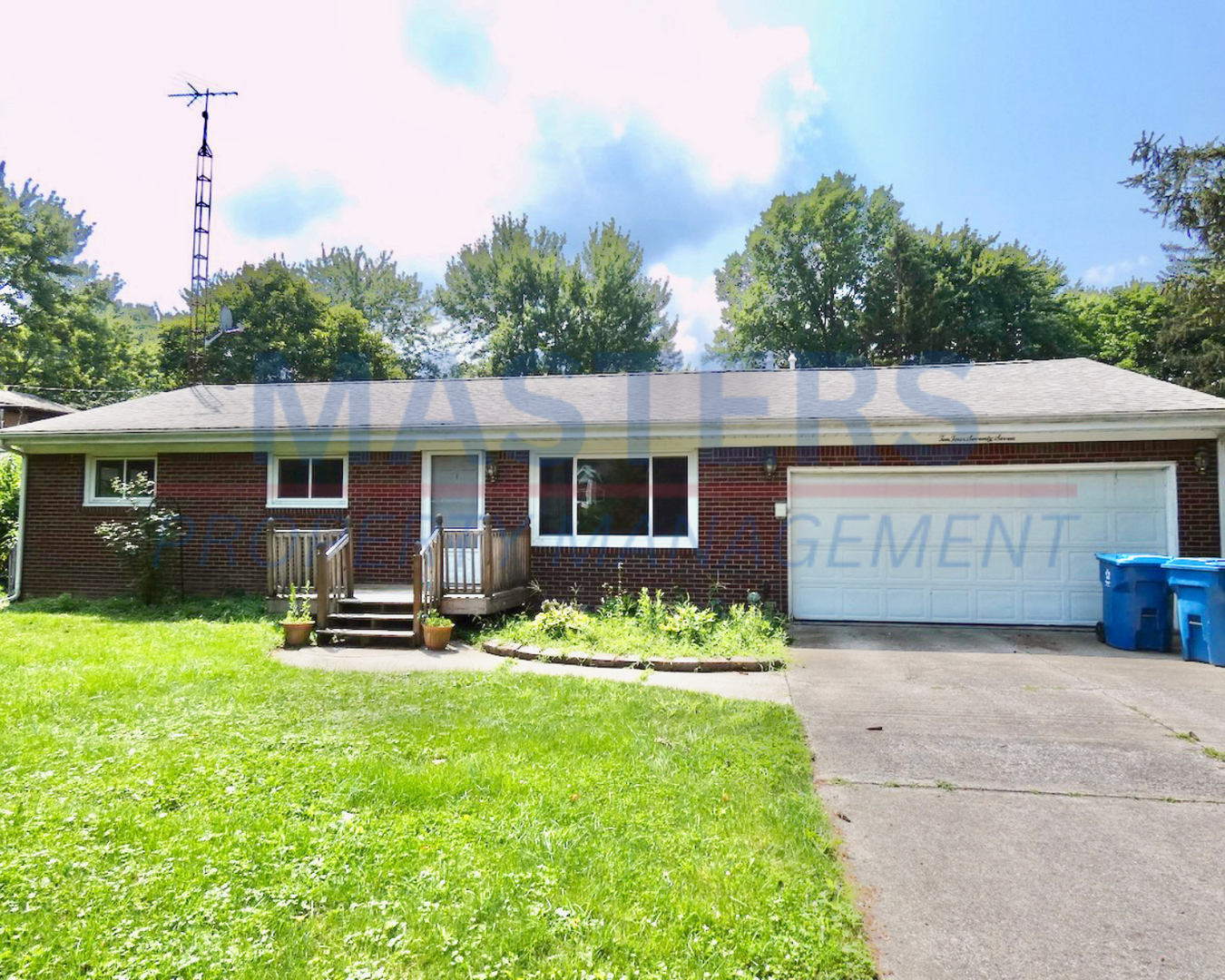 Perrysburg House: 10477 Mandell Rd