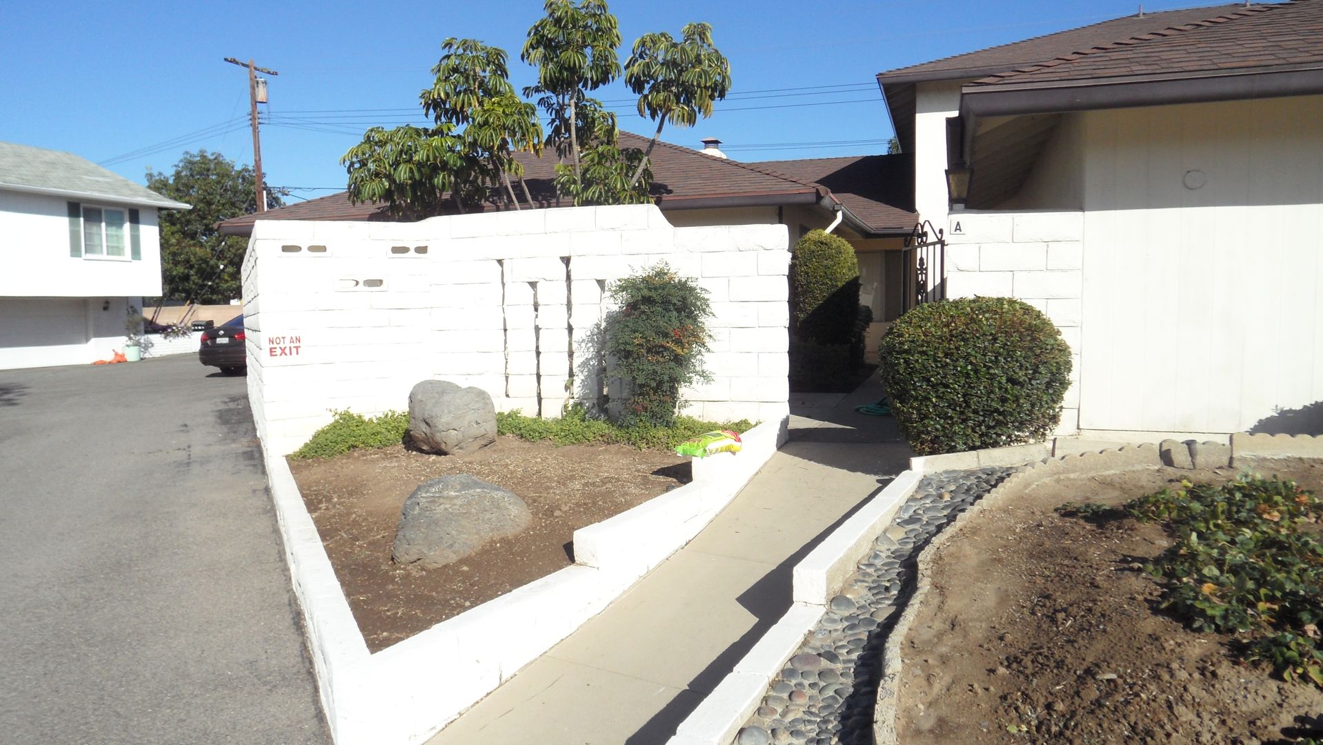 Orange Apartment: 1189 N. Shattuck A-C