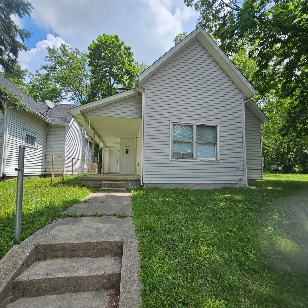 Anderson Apartment: 2320 Fletcher Unit 1