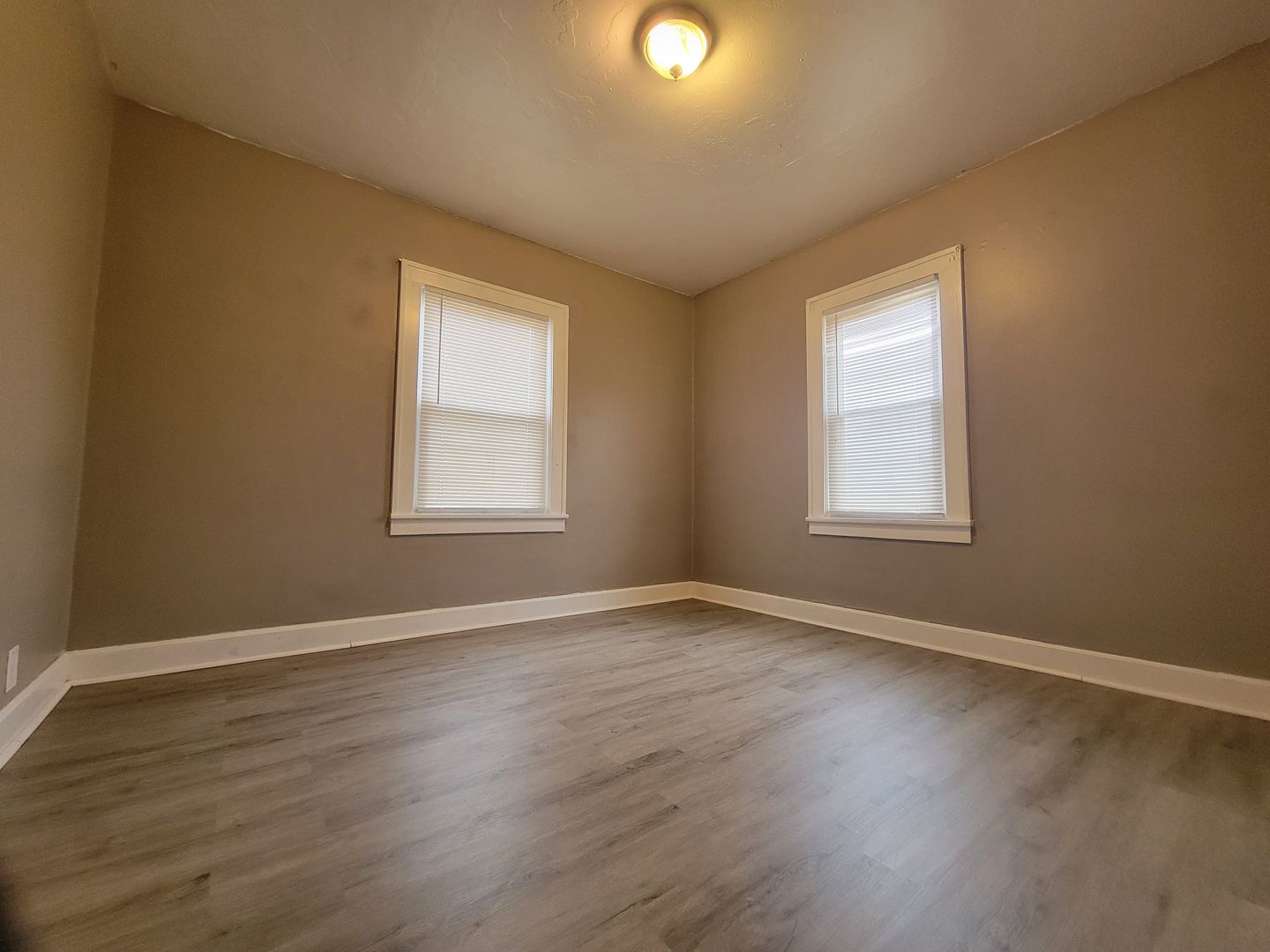 Anderson House: 2111 West 8th Street