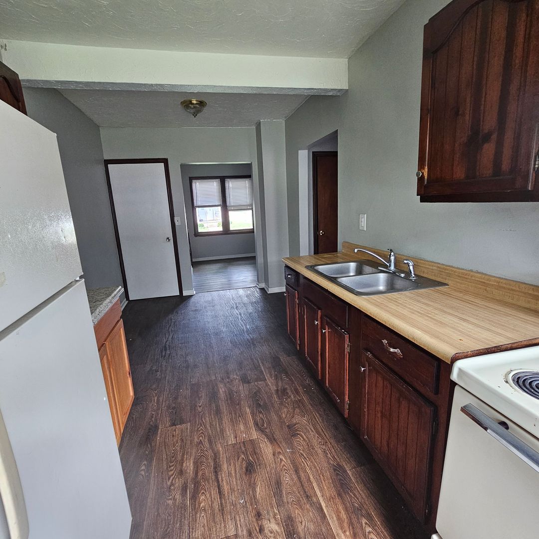 Anderson Apartment: 3000 Fletcher Street