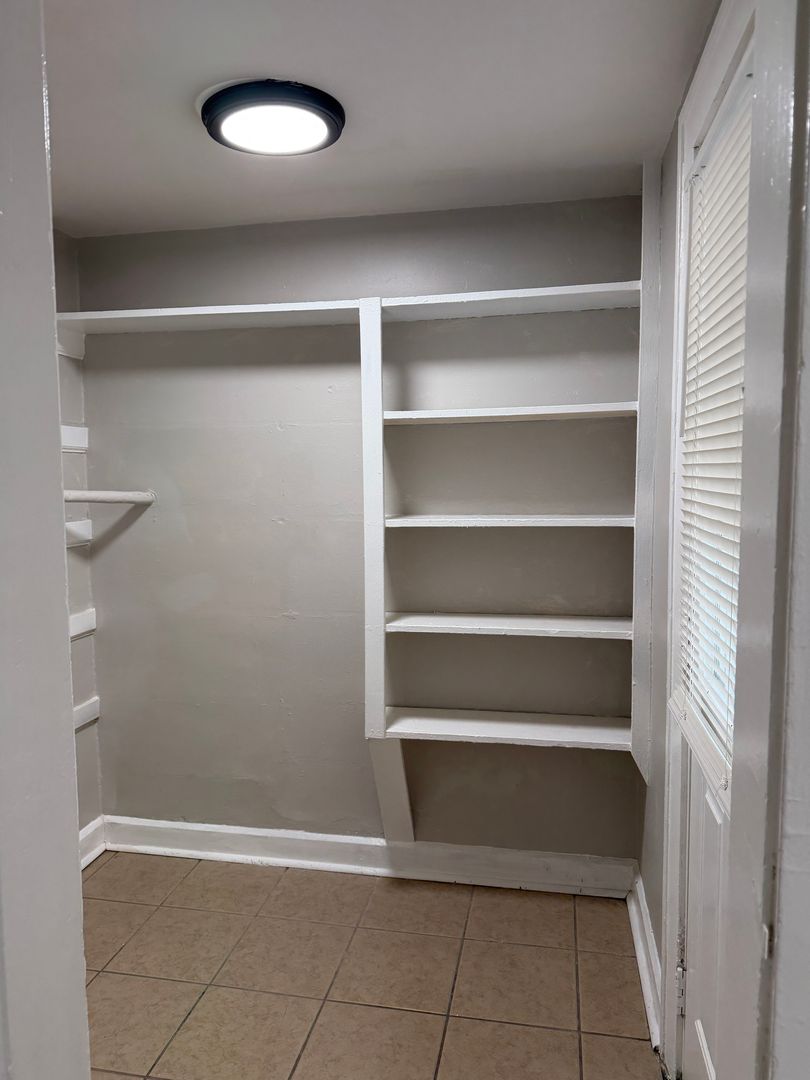 Indianapolis Apartment: 1028 N Olney Street