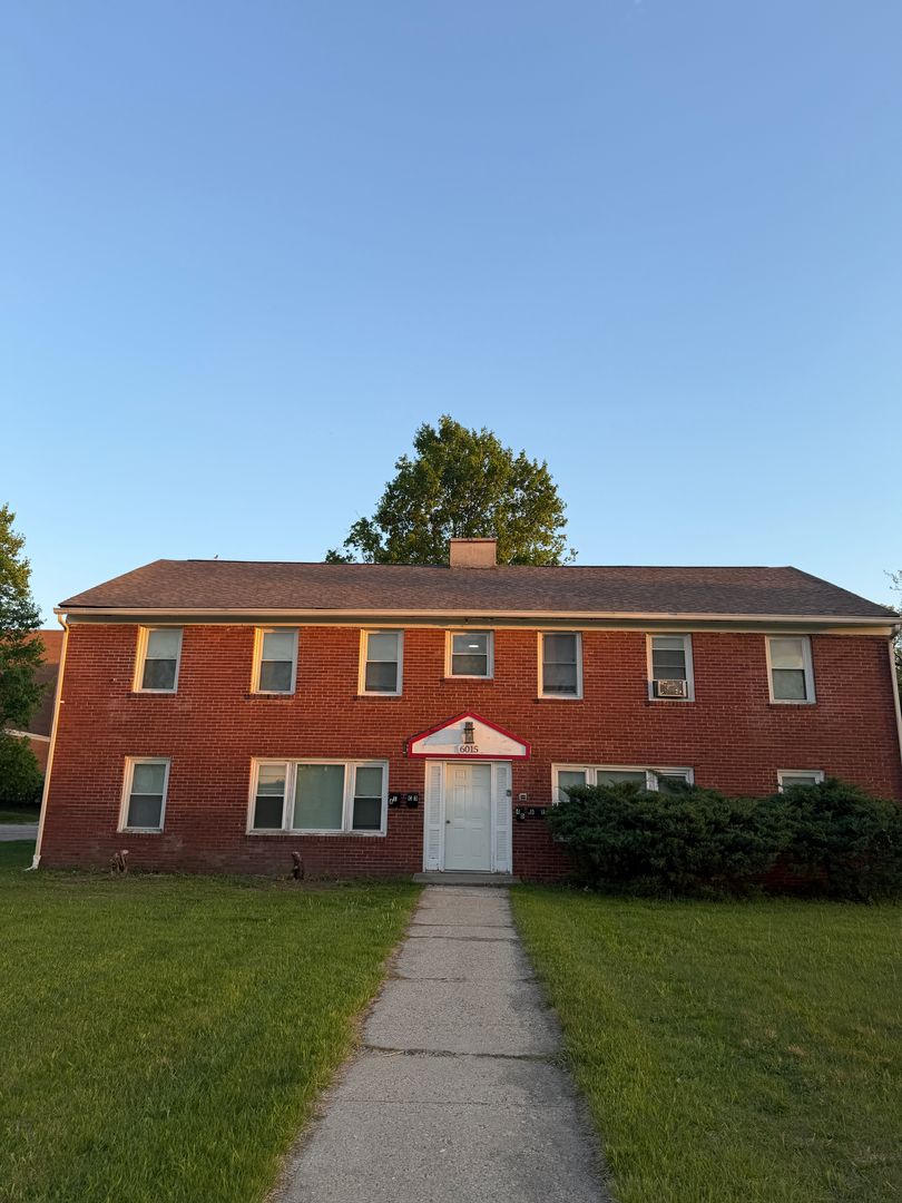 Indianapolis Apartment: 6015 Dickson Rd