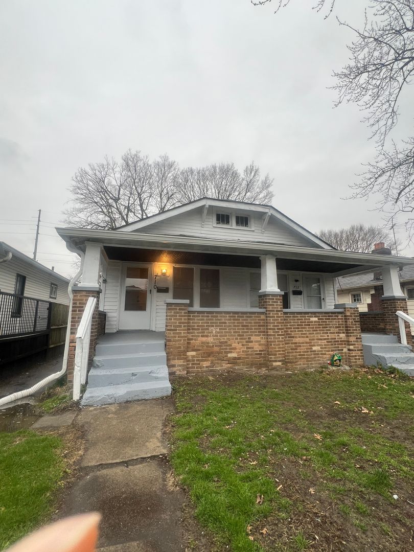 Indianapolis Apartment: 710 N Grant Ave