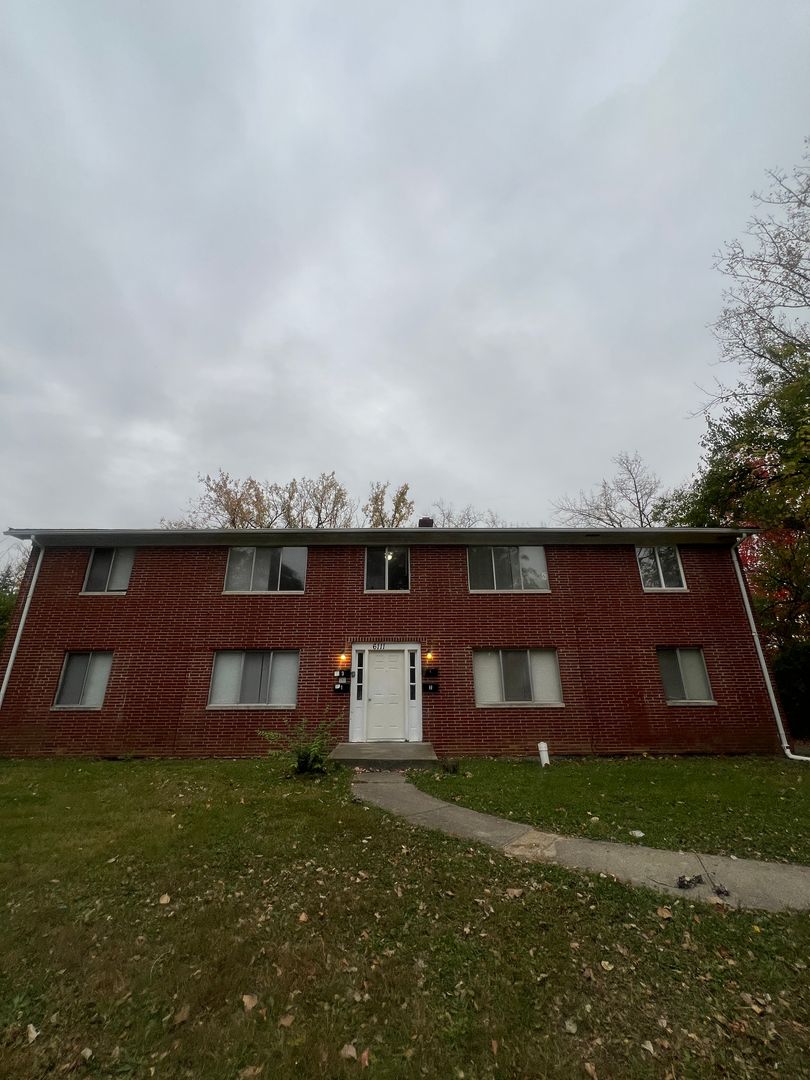 Indianapolis Apartment: 6111 Laurel Hall Drive