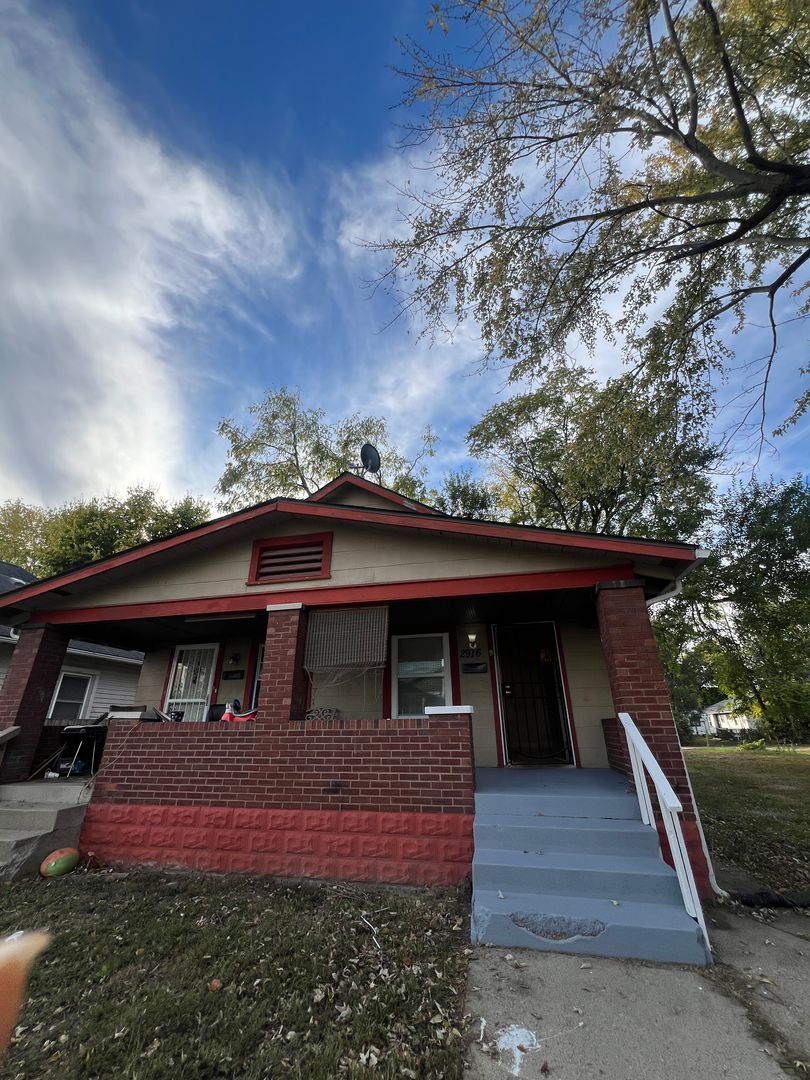 Indianapolis Apartment: 2914 Winthrop Ave