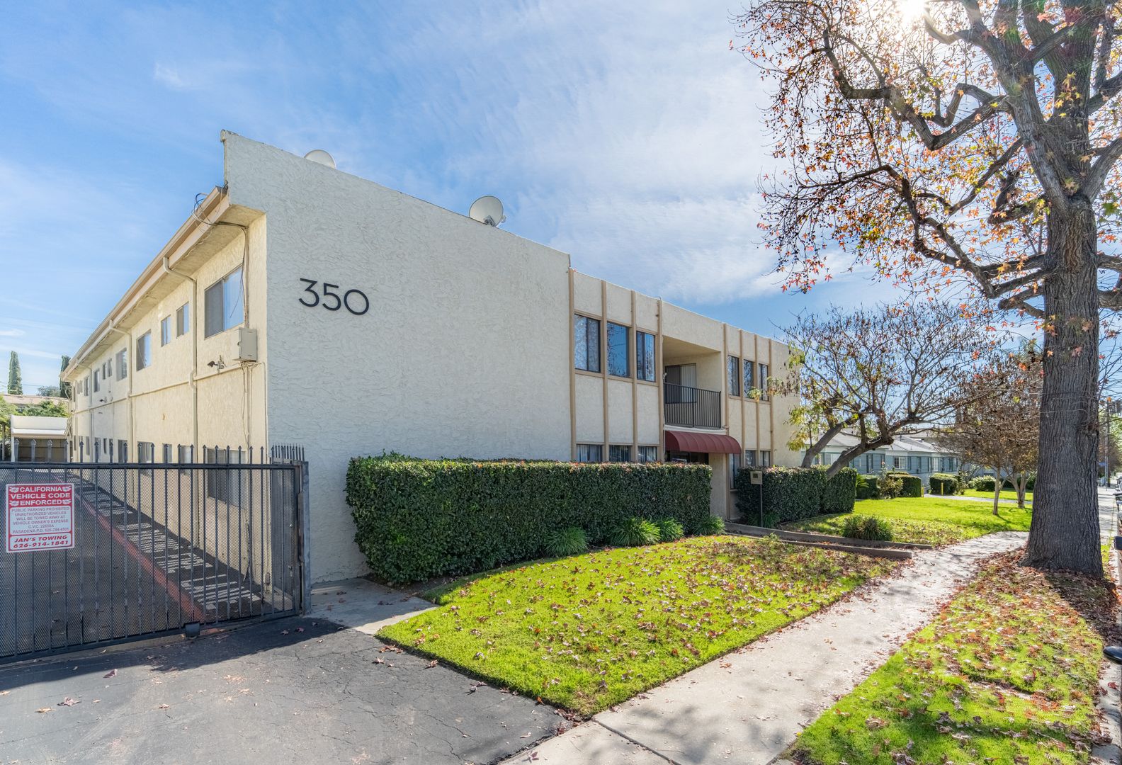 Pasadena Apartment: 350 S Sierra Madre Blvd