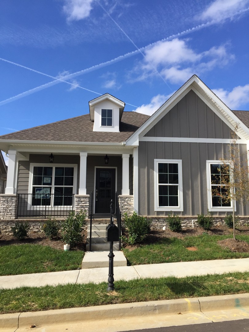 Nashville House: 4060 Liberton Way