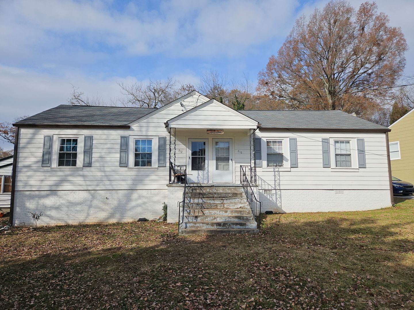 Marietta Apartment: 210 Lakewood Drive